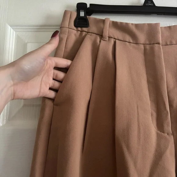 Abercrombie & Fitch Women's Camel Trousers - Picture 4 of 8
